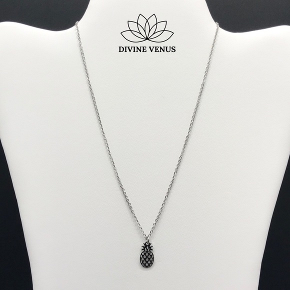 Pineapple Necklace 🍍 Stainless Steel - Picture 5 of 6